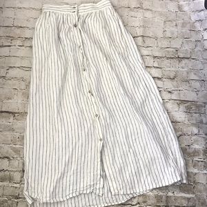 Long skirt! Worn once great condition!